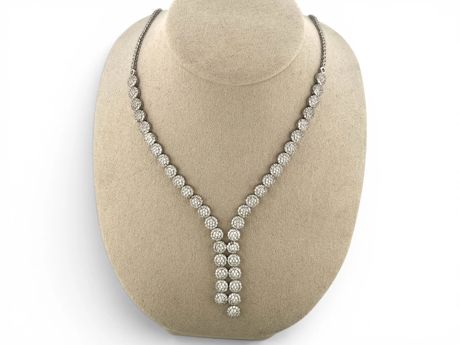 18k Vitguld halsband 20.5g